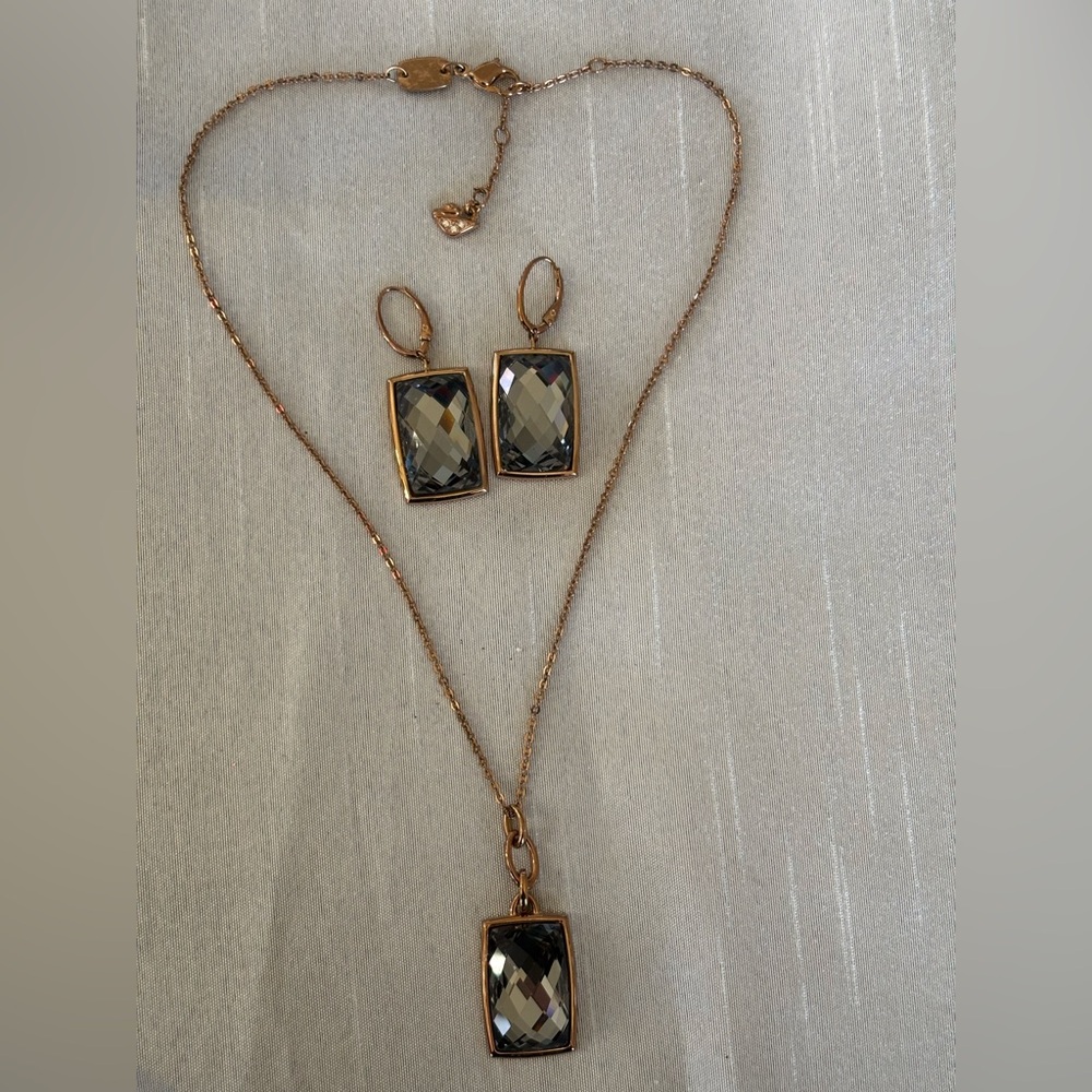 Swarovski Elegant rose gold tone  Jewelry Set